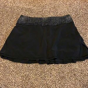 Lululemon ruffled tennis skirt